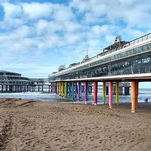 Apartment 2 Sea Breeze Loft Ii Terrace Family Scheveningen, Den Haag